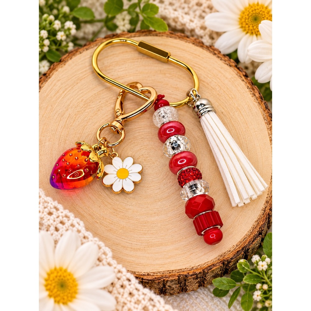 Strawberry Daisy Beaded Keychain Charm Gold Tone Tassel Red White Accessory E